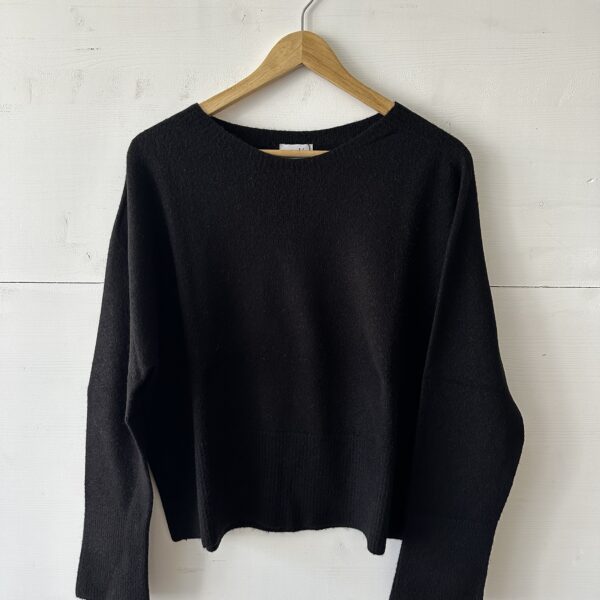 Maglia girocollo nera misto viscosa Midì