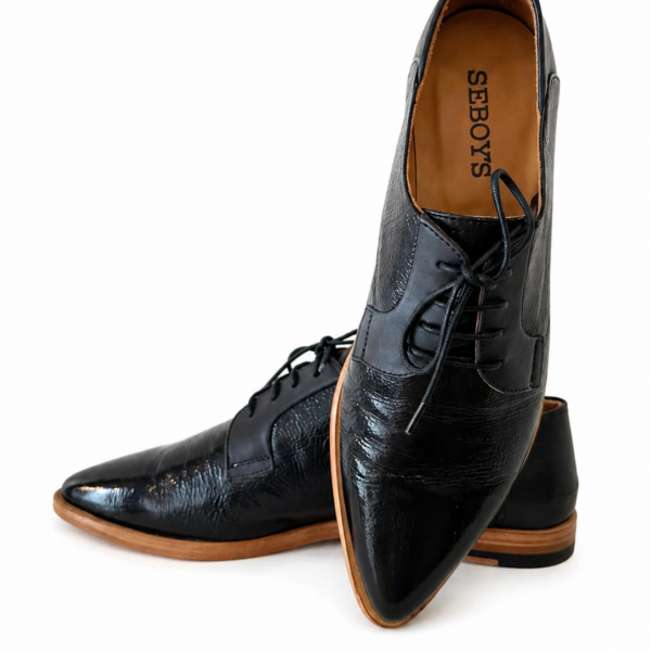 Stringata a punta in naplak nero - SEBOY'S